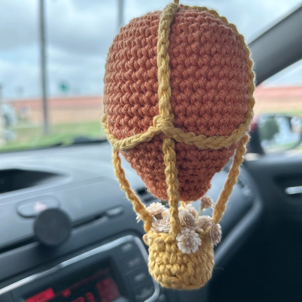 NEW.  “HOT AIR  BALLOONS”      $13.00 Dlls each one